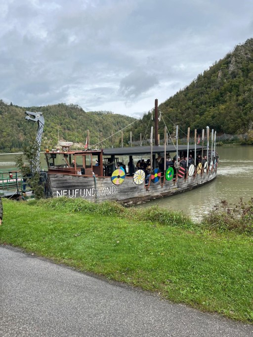 Wikingerschiff „Neufundland“ auf der Donau